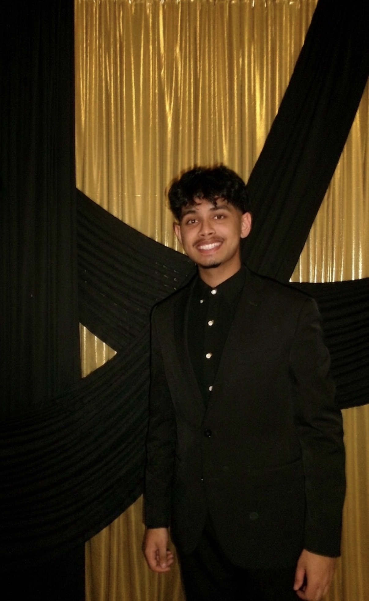 Mohammed Yash Hossain headshot